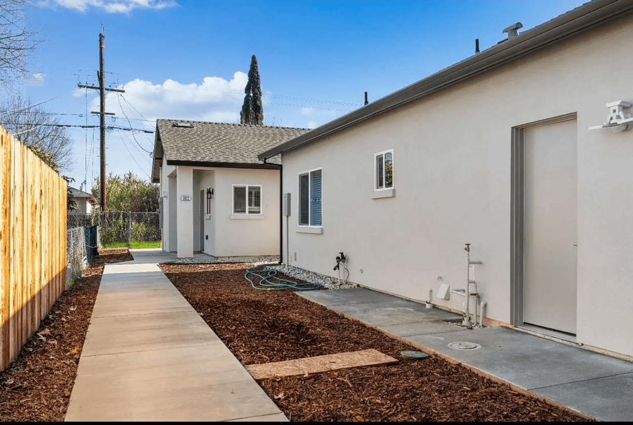 3922 Fig St #NA - Photo 3 of 20