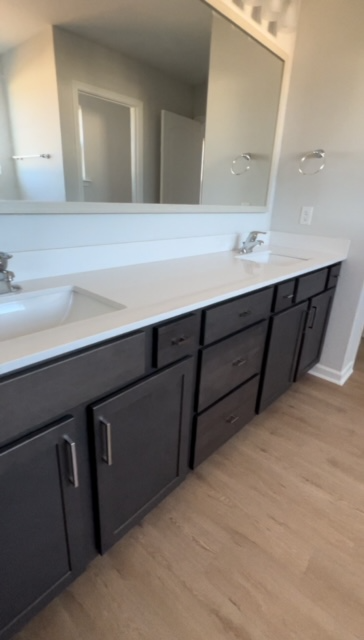 16 Roxbury Dr - Photo 7 of 20