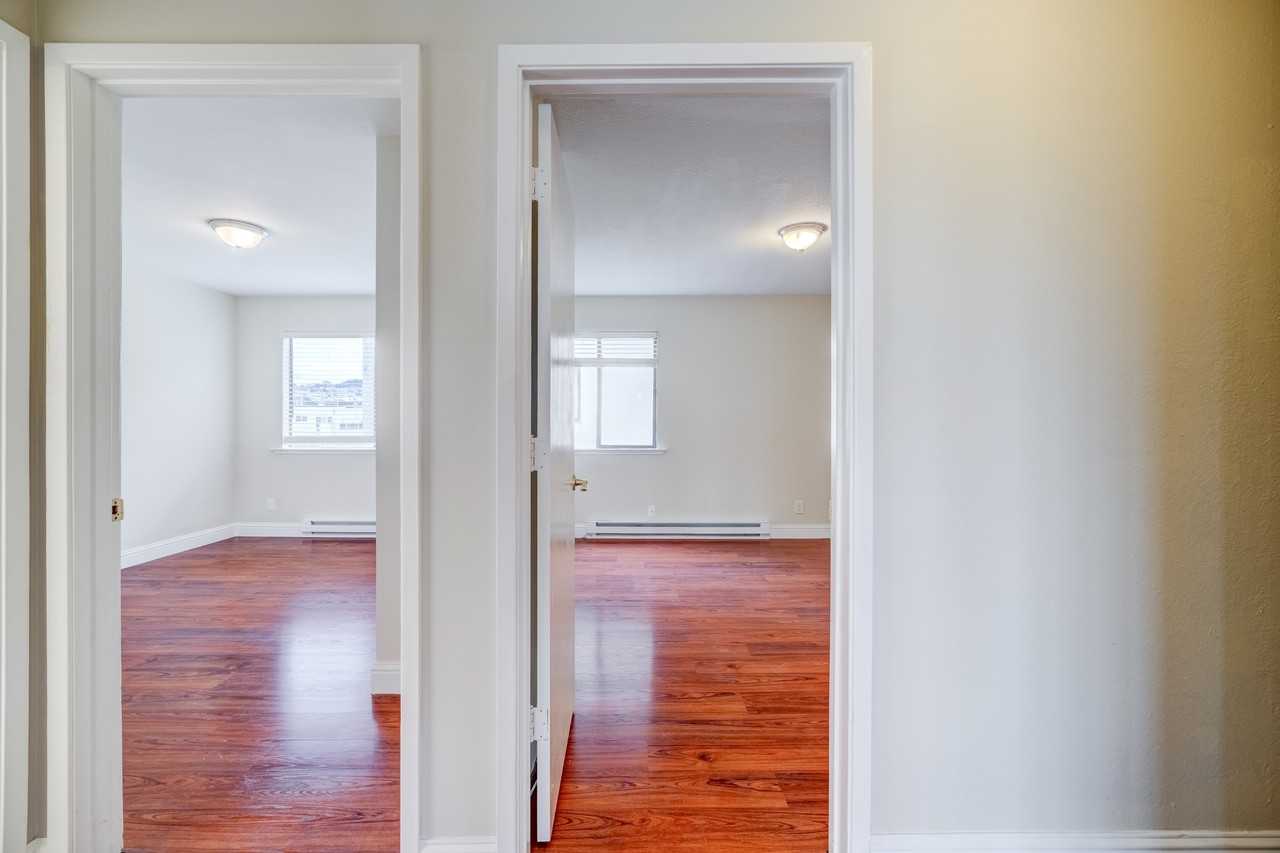 2550 Sloat Boulevard - Photo 7 of 14