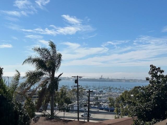 811 West Nutmeg Street - Photo 5 of 33