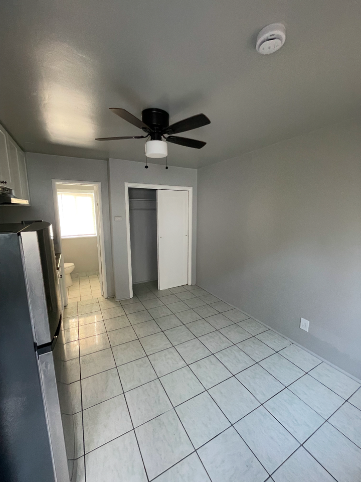 6909 Malabar Street - Photo 3 of 11