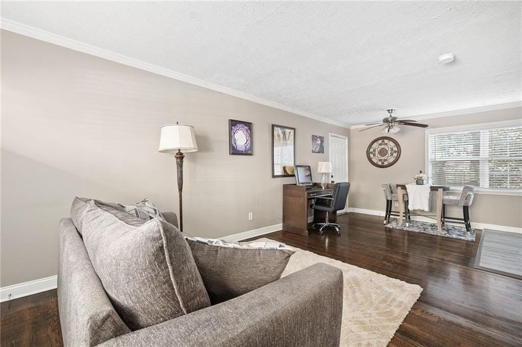 21 Delmont Drive Northeast - Photo 5 of 22