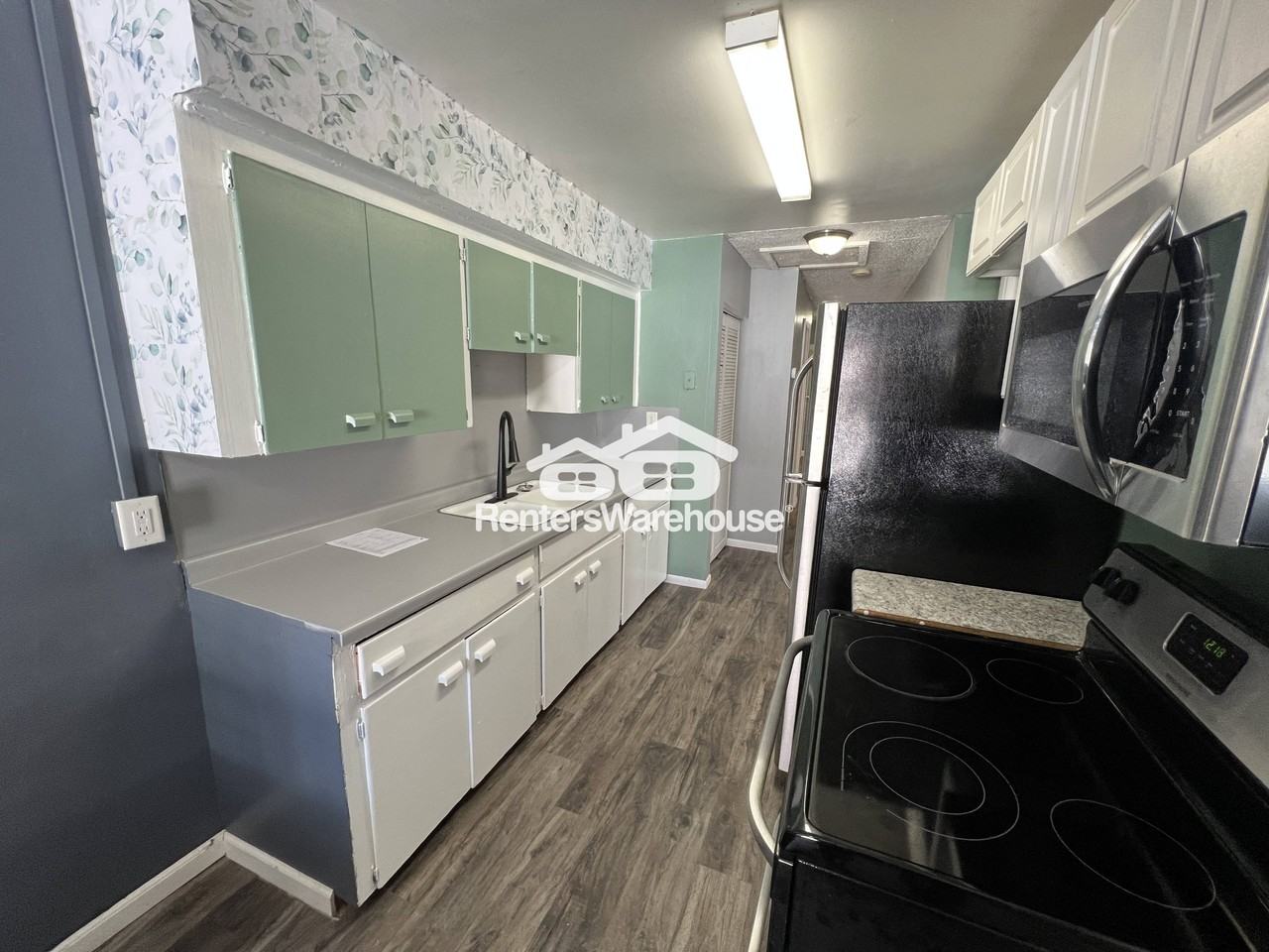 9371 Country Dr - Photo 2 of 22