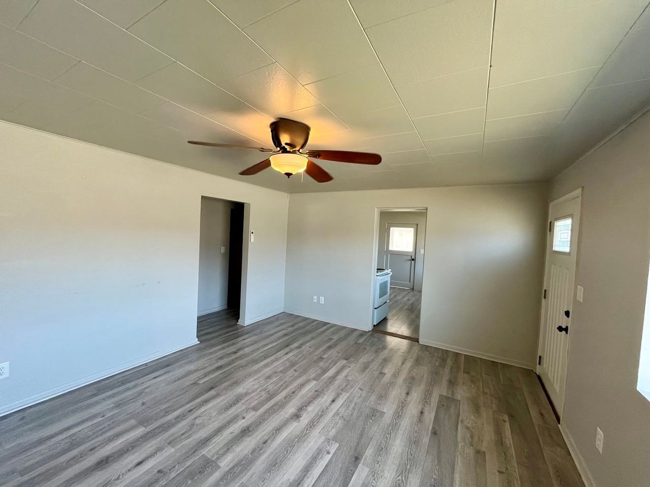 109 S 3rd St - Photo 3 of 12