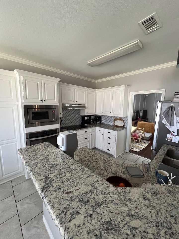 2708 Willow Creek Ct - Photo 2 of 38