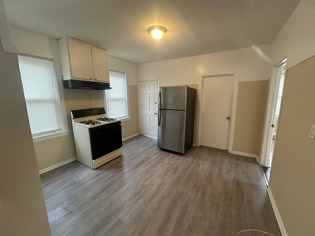 24 Joslin St ##1r - Photo 2 of 5
