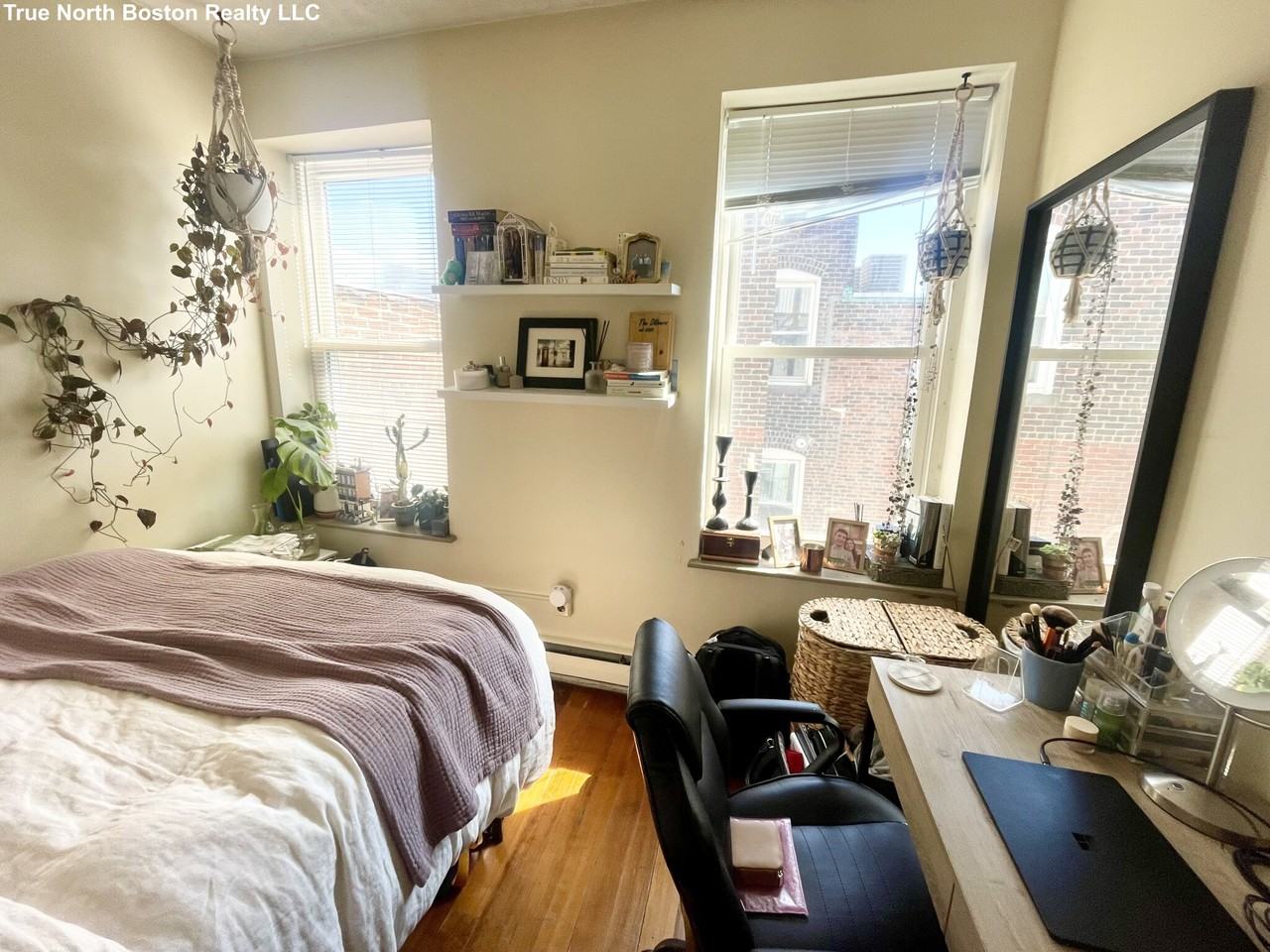 2 Michelangelo St #3 - Photo 5 of 13