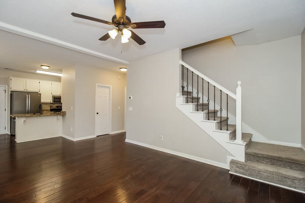 40 Forest Pt - Photo 5 of 17