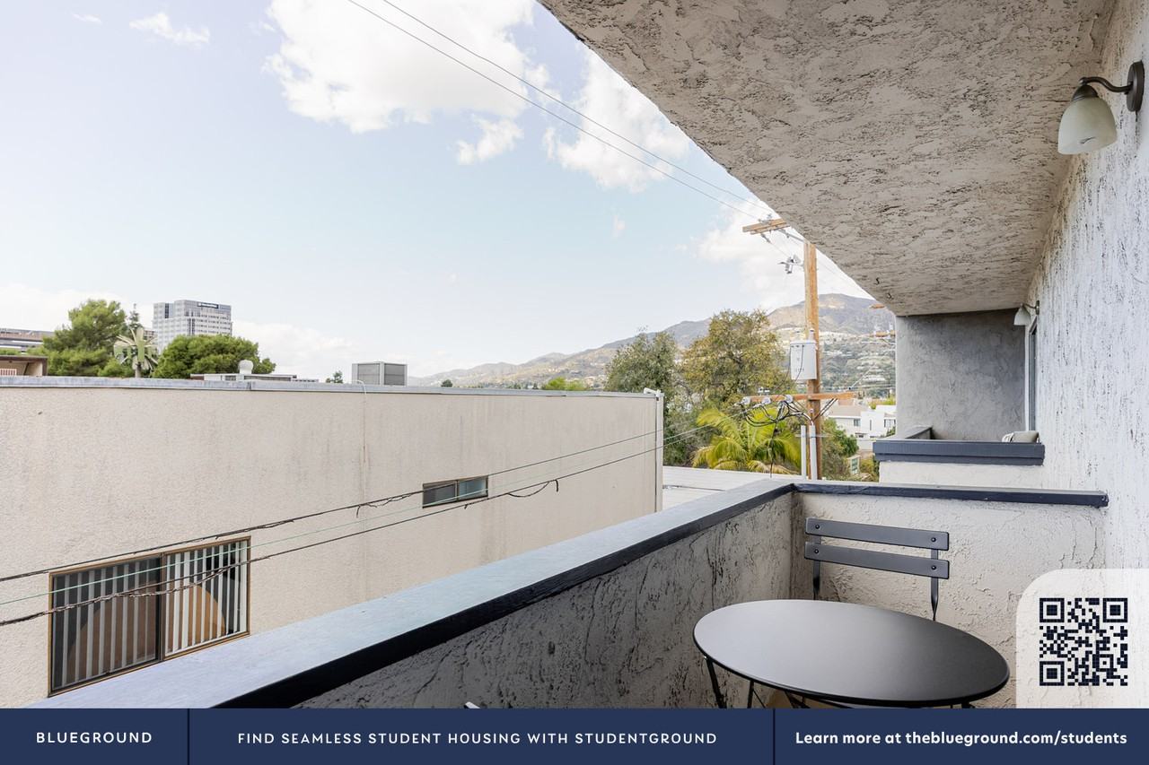 611 N Howard St #1318 - Photo 6 of 28