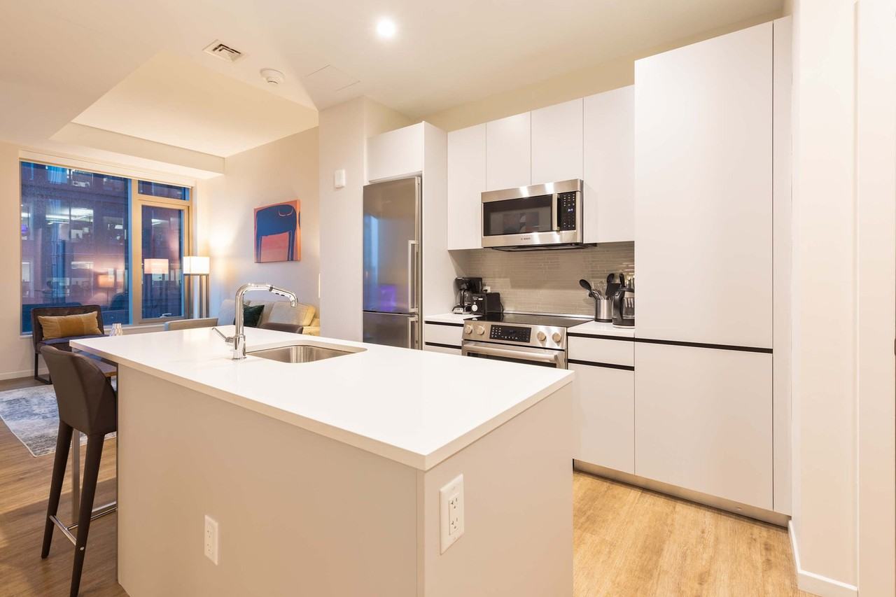 131 Seaport Blvd #1039280P - Photo 6 of 12