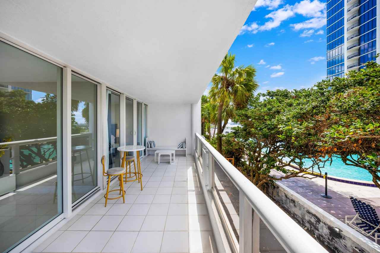 1717 N Bayshore Dr #1054121P - Photo 4 of 25