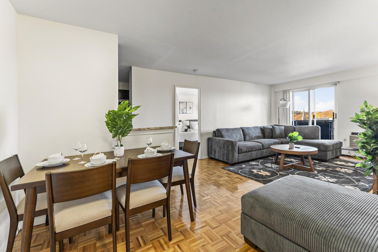 175 Freeman St #1240325P - Photo 7 of 31