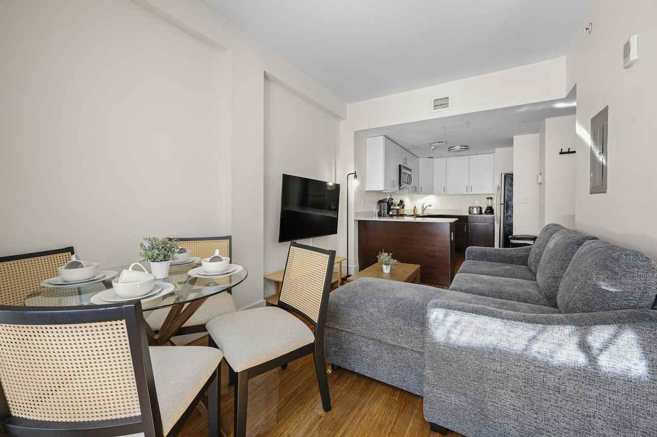 8 Winter Place - Photo 7 of 52