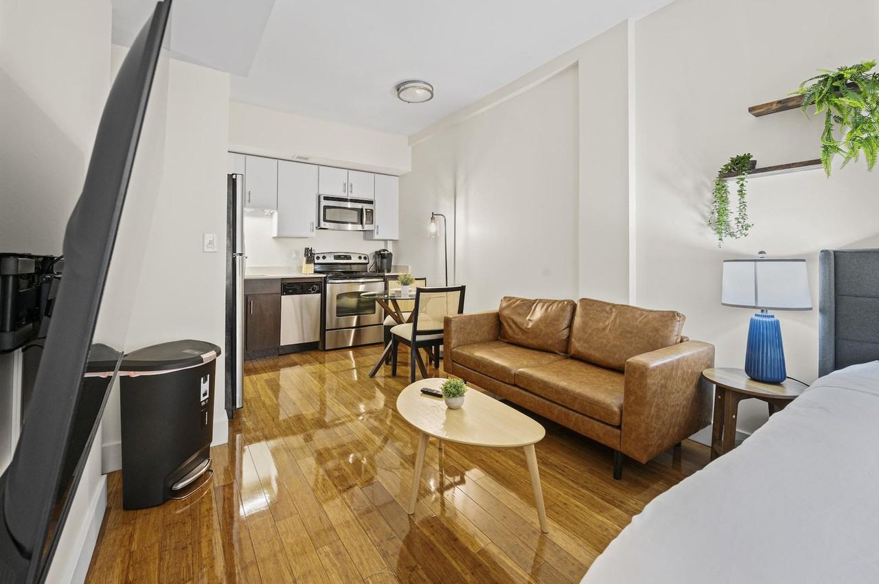 8 Winter Pl #1240339P - Photo 2 of 20