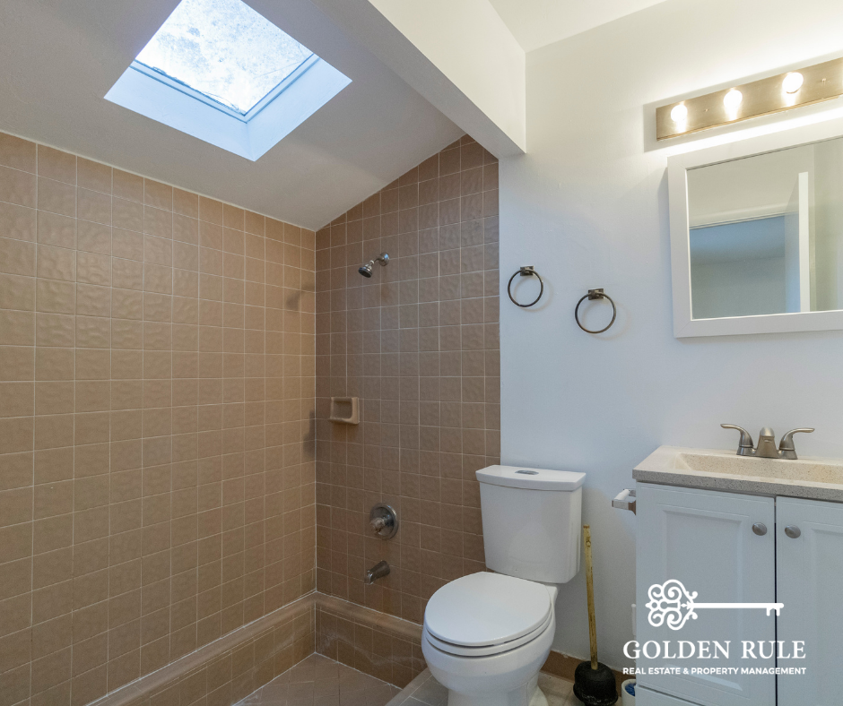 8104 Southwestplace - Photo 7 of 13