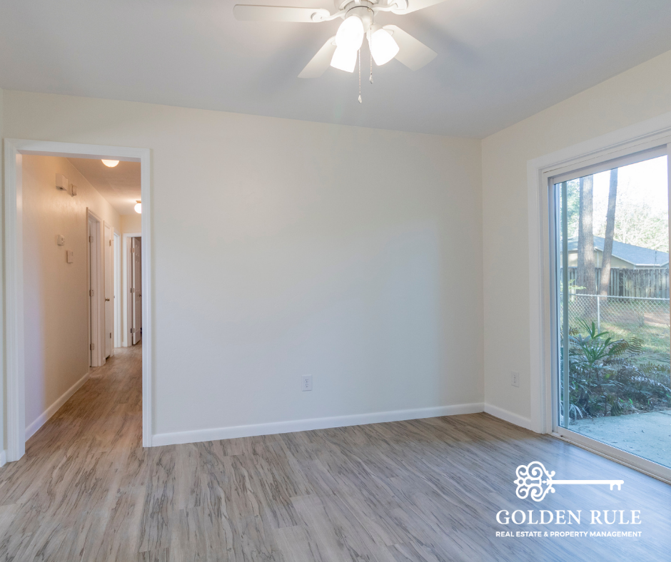 8104 Southwestplace - Photo 3 of 13