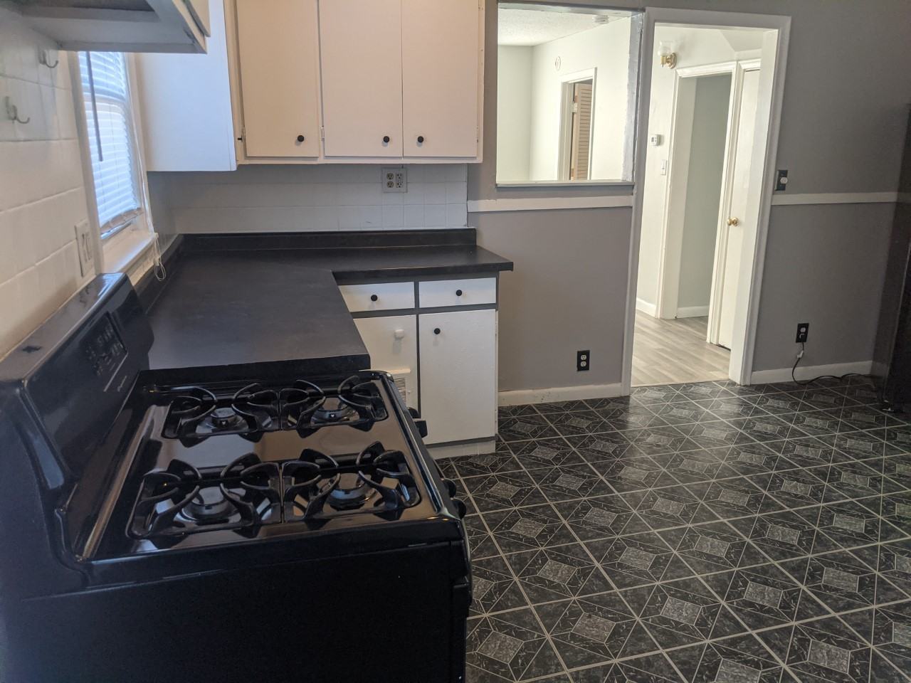 1148 Forest Street North - Photo 2 of 13