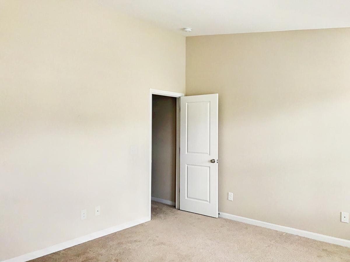 4718 Johnston Oehler Rd #1 - Photo 3 of 18