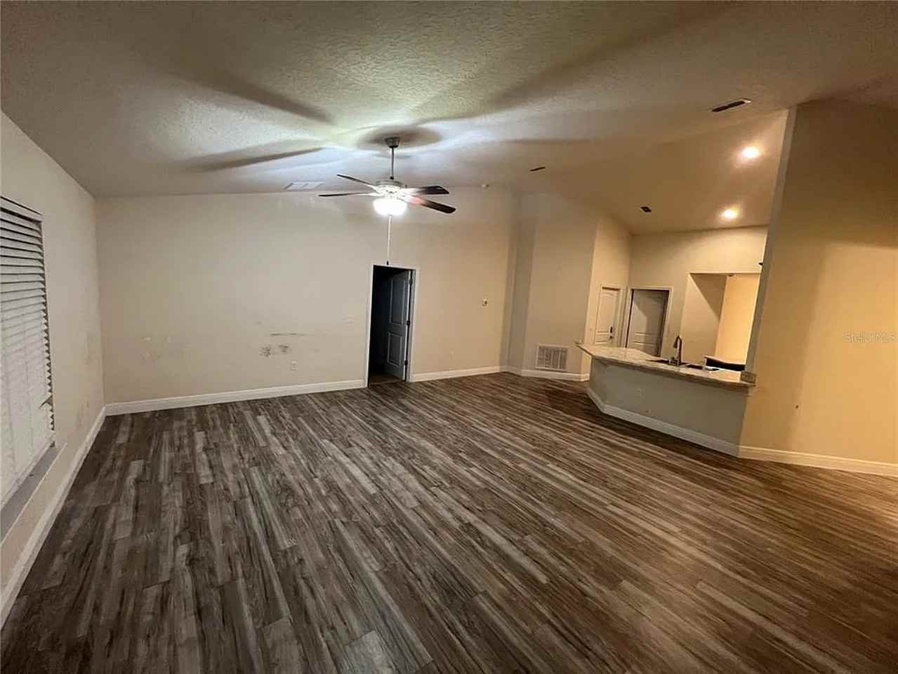 31631 Greenwalk Way #31631 - Photo 3 of 4