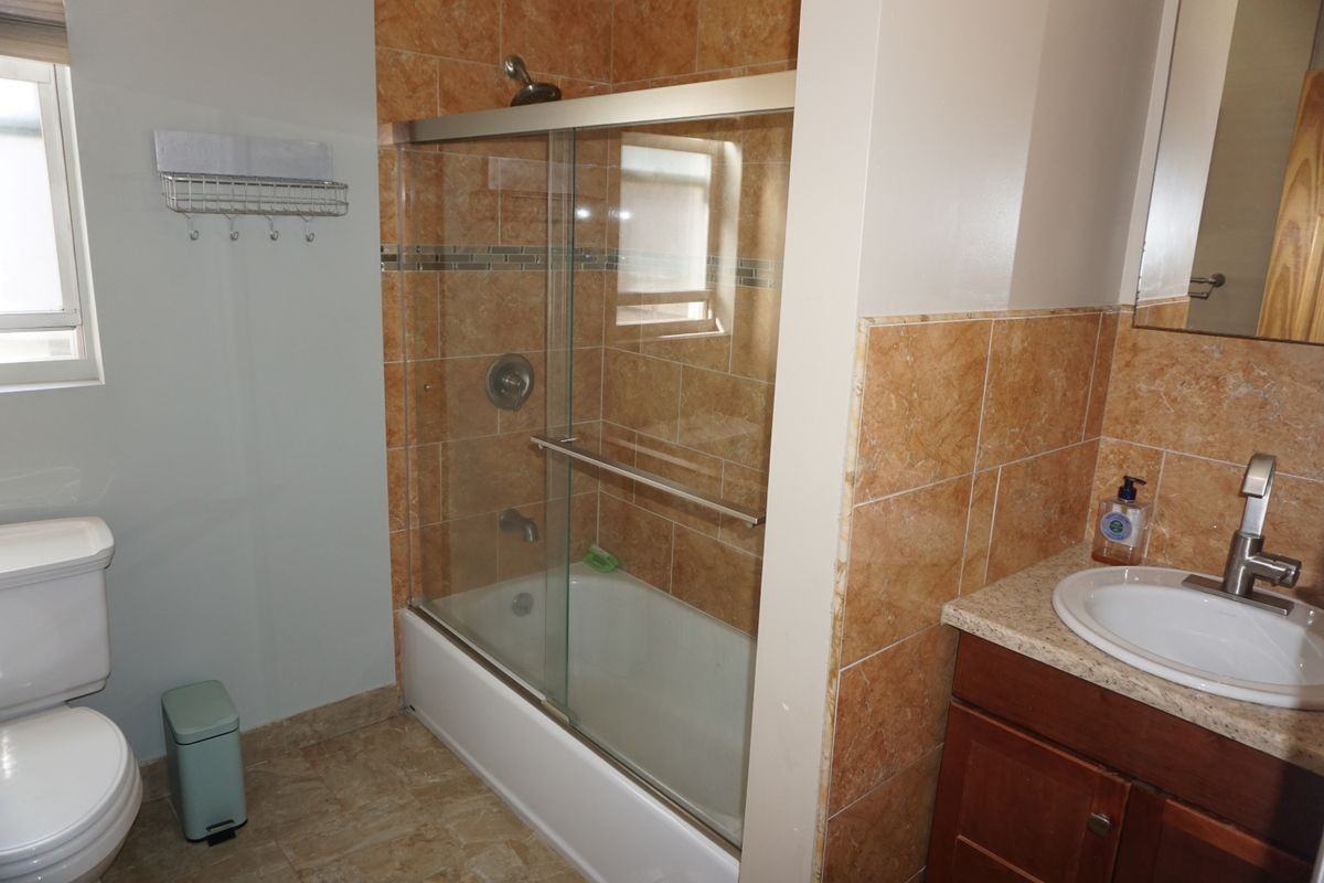 33 Winchester Ave ##1a - Photo 3 of 7