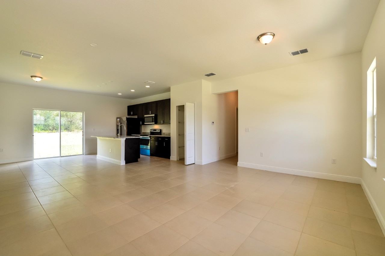 17209 SW 42nd Ter - Photo 3 of 17