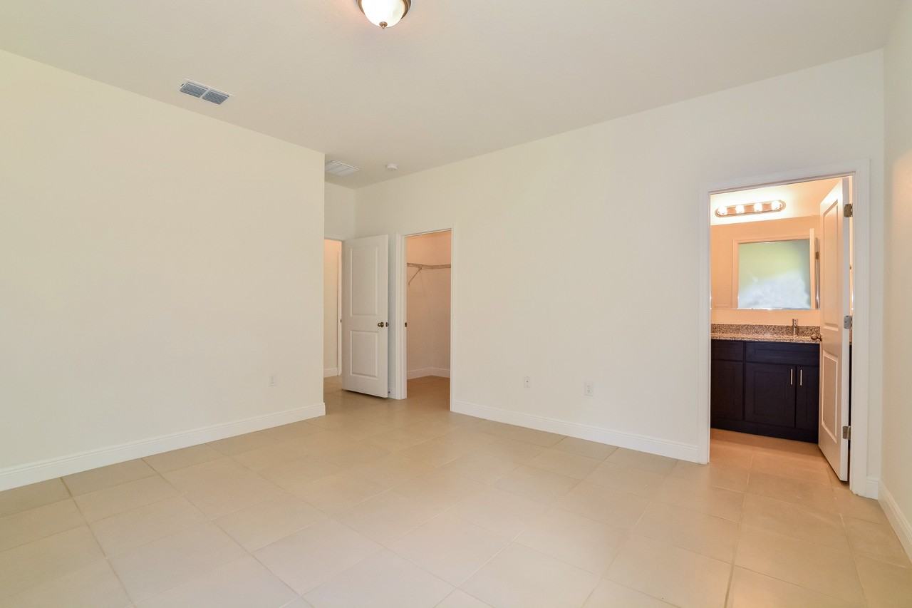 17209 SW 42nd Ter - Photo 7 of 17