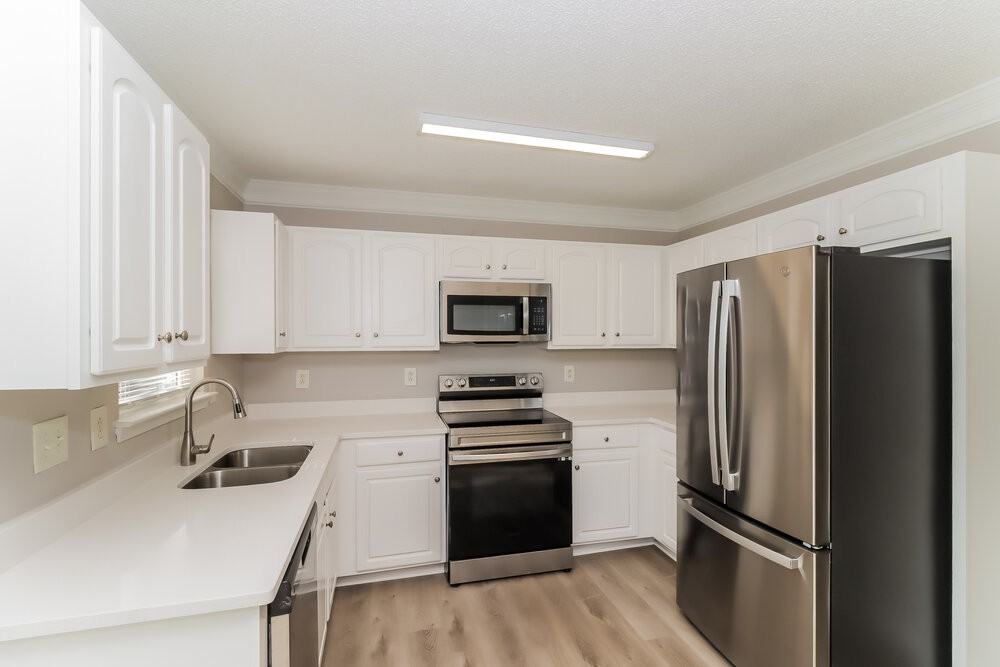 2726 Thistle Brook Dr - Photo 7 of 17