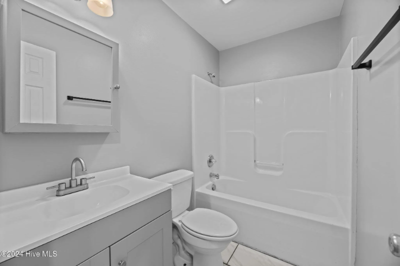 2306 Alabama Ave - Photo 2 of 16