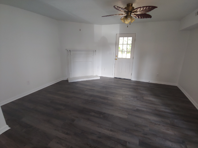 203 E Caroline Ave #1 - Photo 2 of 11