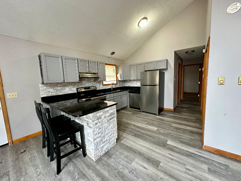 140 Petrarch Trl - Photo 3 of 10