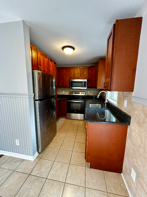 70 Laurel Woods Cir - Photo 3 of 11