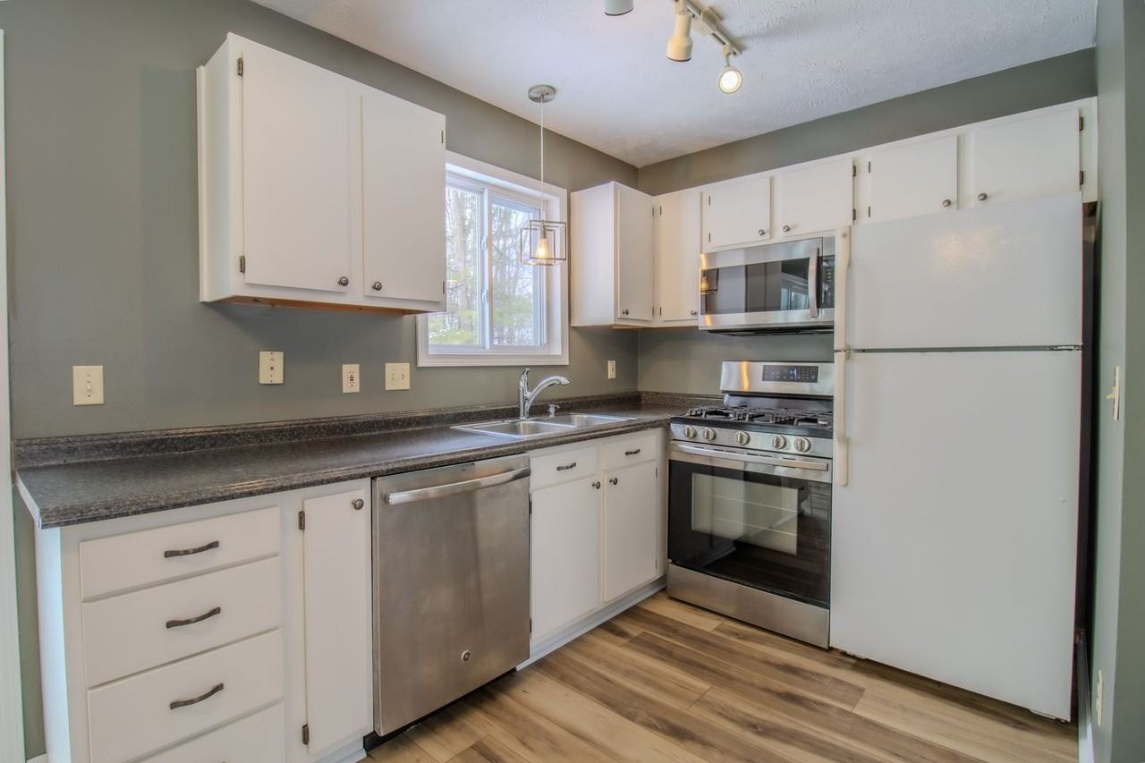 5332 Maple Grove Rd - Photo 7 of 17