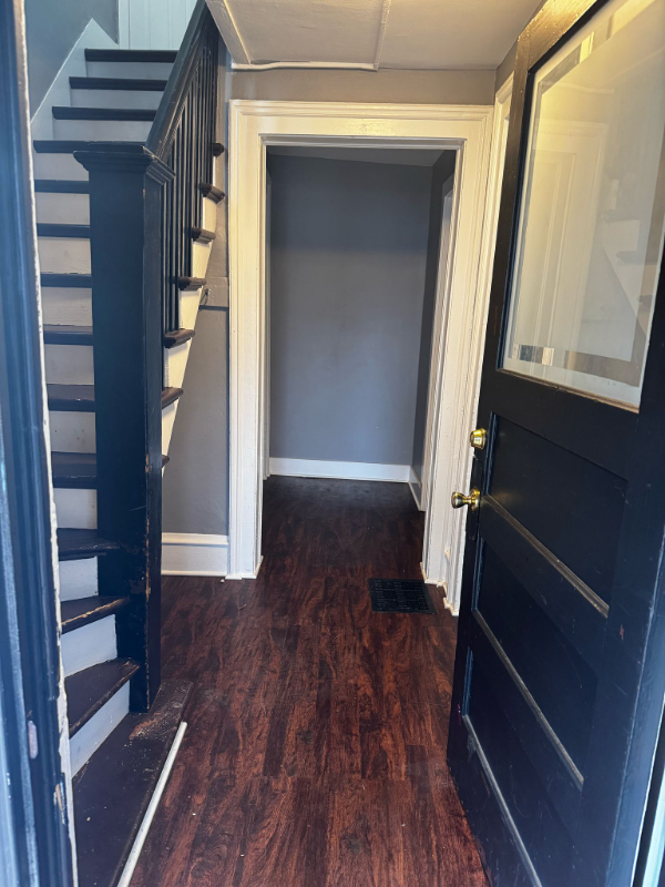 257 Villa, Elgin, Il - Photo 3 of 9