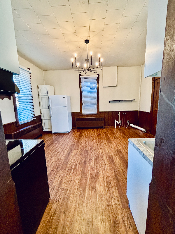 1028 Adams St #1028 - Photo 3 of 10