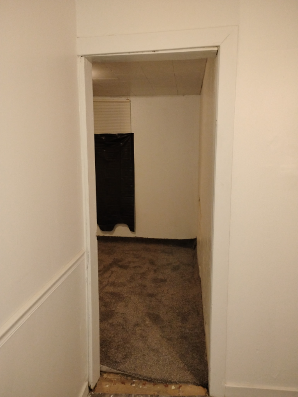 116 W Maple St - Photo 2 of 3