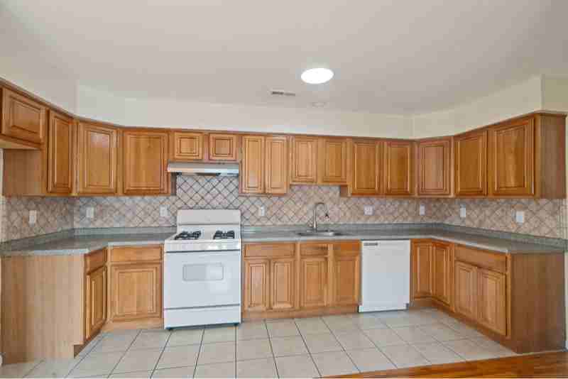 317 Livingston St #FL2 - Photo 2 of 13