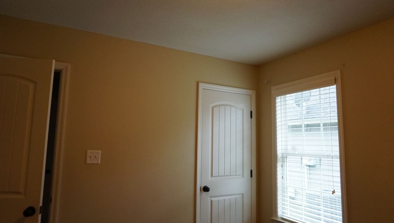 3915 Sierra Ct - Photo 4 of 22