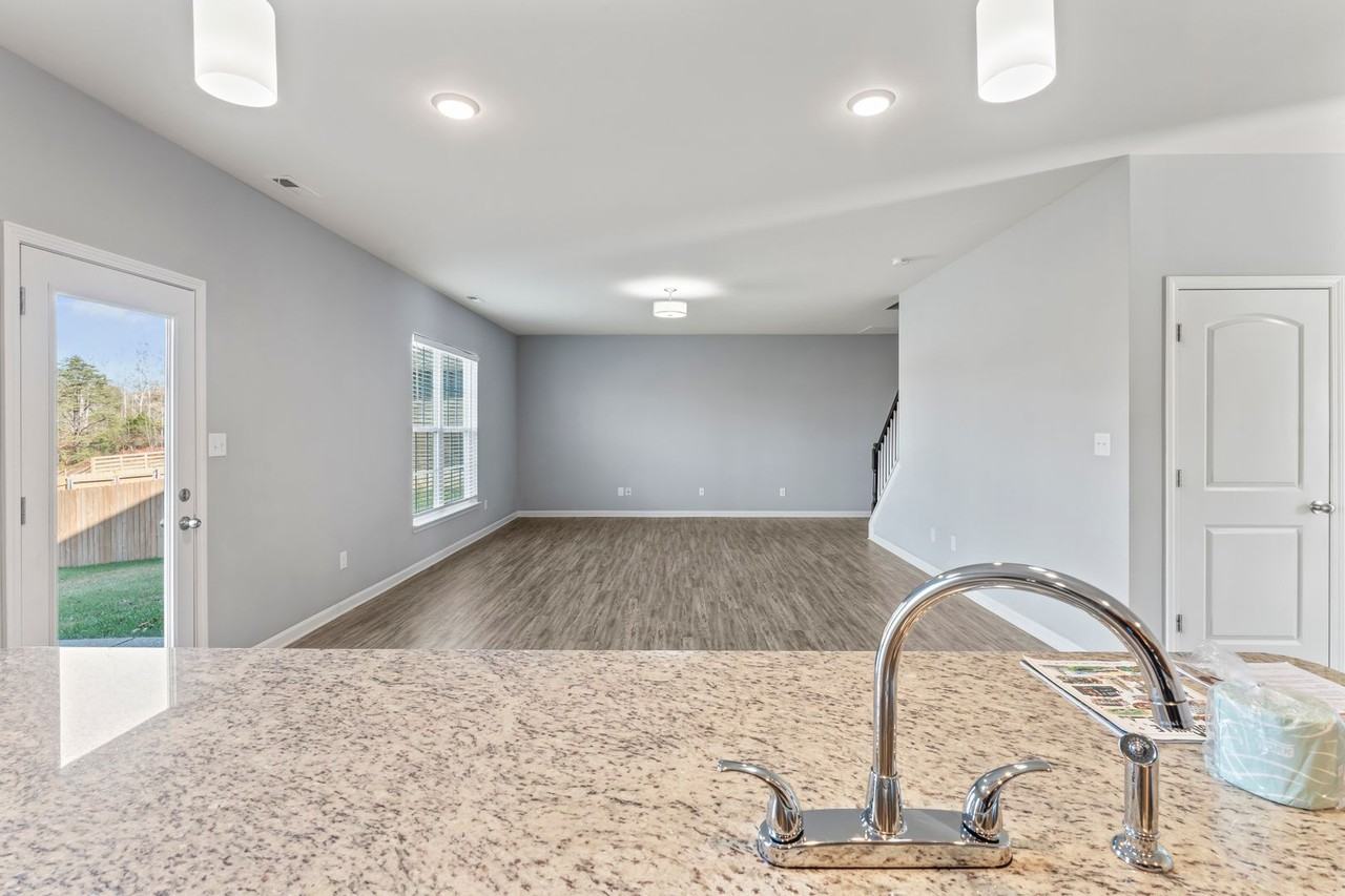 7909 Cascade Falls Cv - Photo 7 of 33