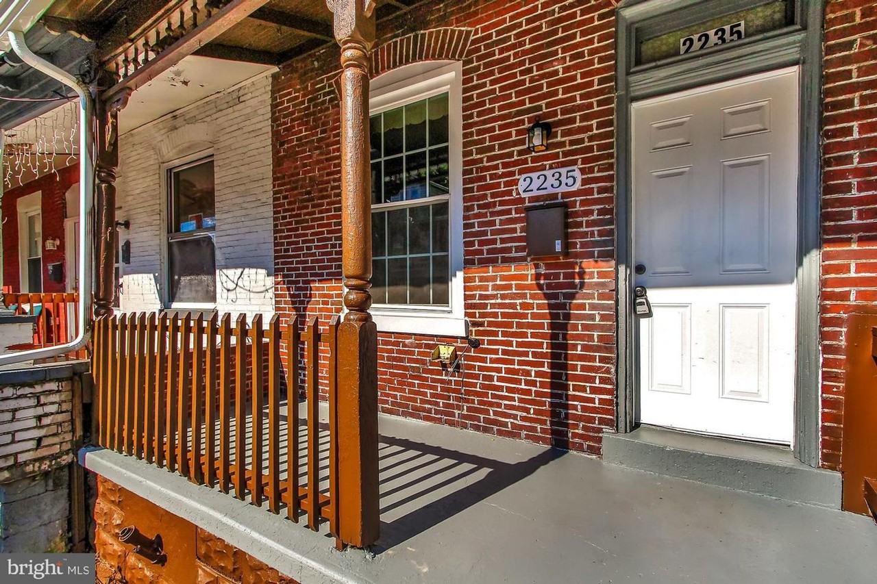 2235 Logan St - Photo 5 of 20