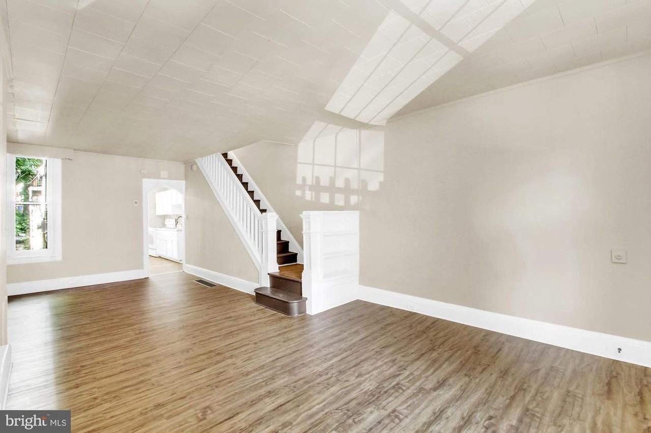 2235 Logan St - Photo 3 of 20