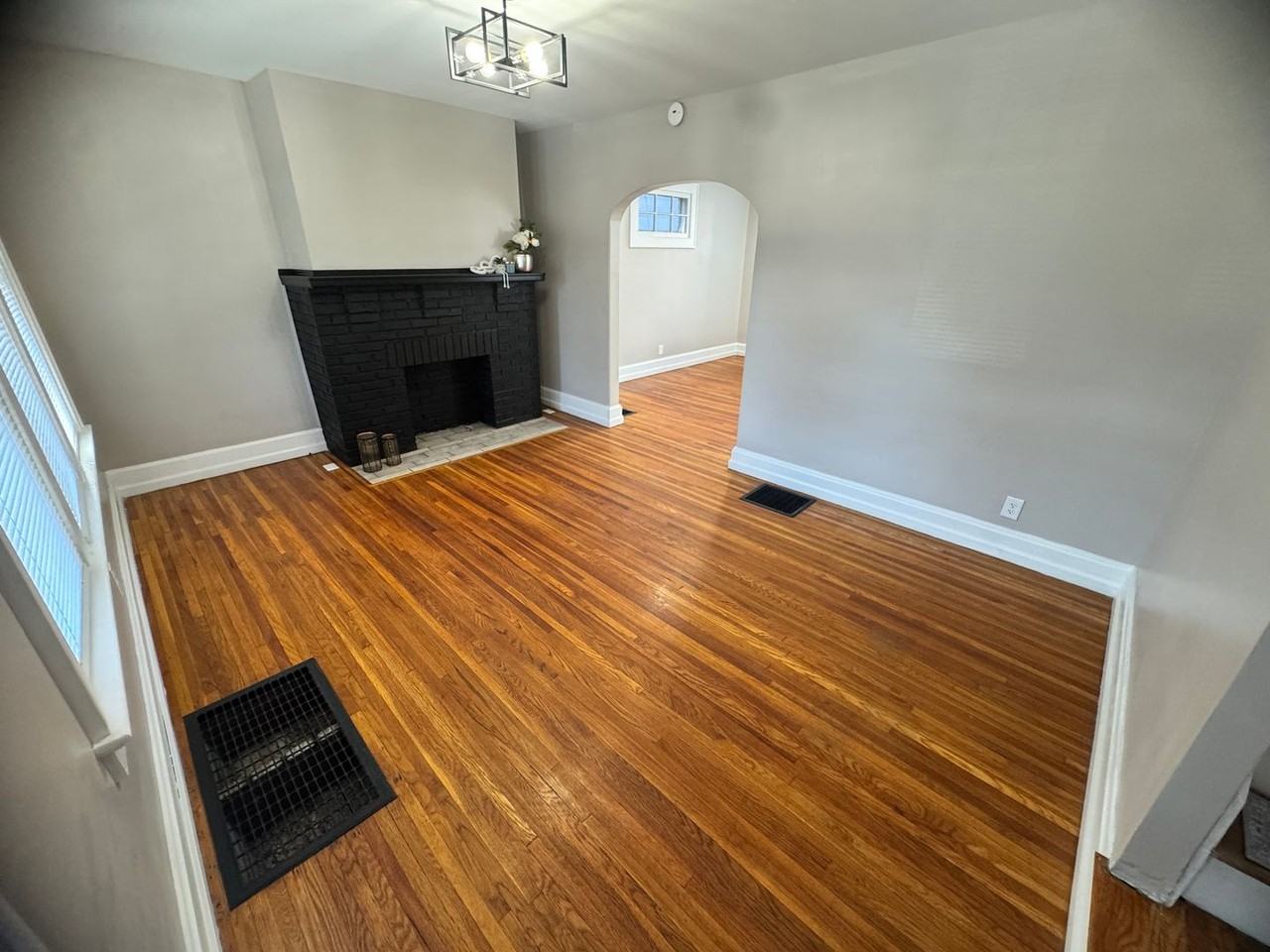 426 Stewart Ave - Photo 4 of 50