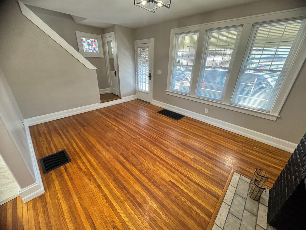 426 Stewart Ave - Photo 7 of 50