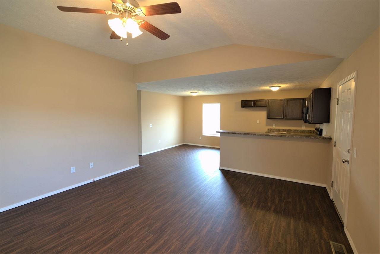 1661 N Mallard Dr - Photo 4 of 17