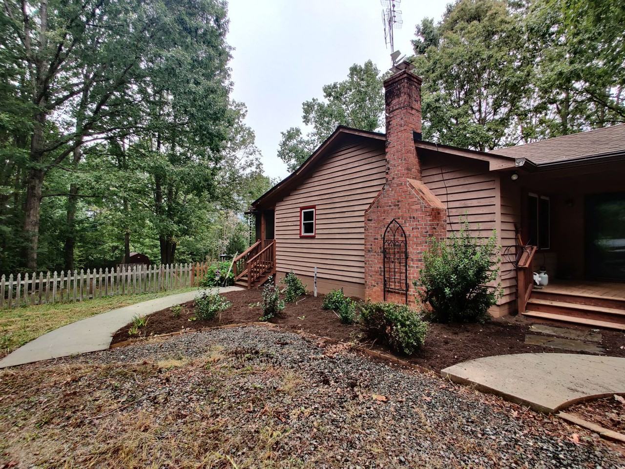 4694 Walton Rd - Photo 2 of 18