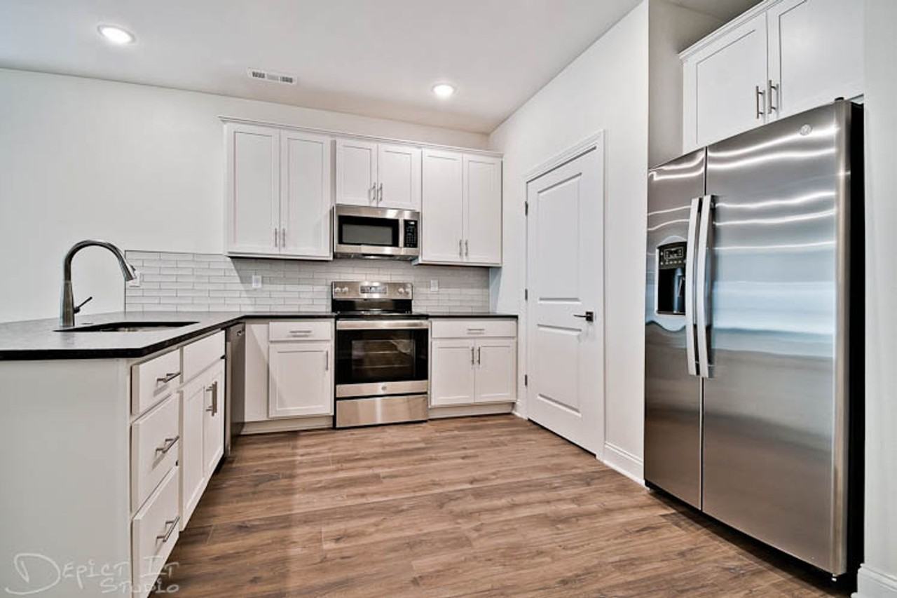 312 Turnberry Court - Photo 4 of 17