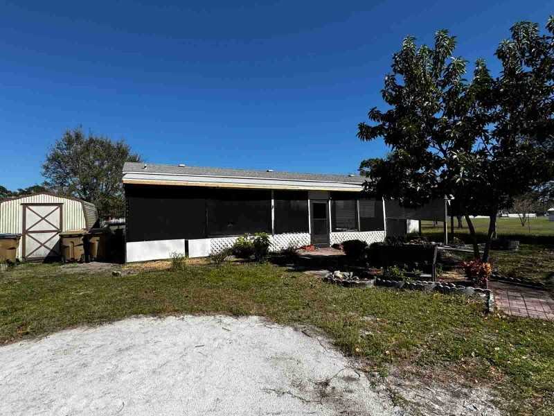 3430 Morningside Dr - Photo 3 of 5