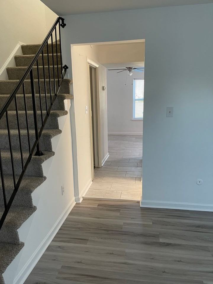 1632 Corprew Avenue - Photo 5 of 11