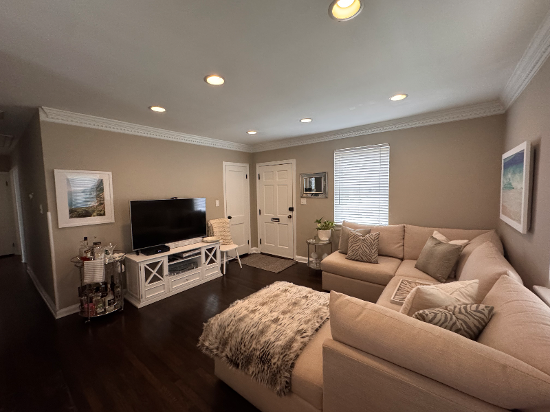 4707 W Franklin St - Photo 3 of 15