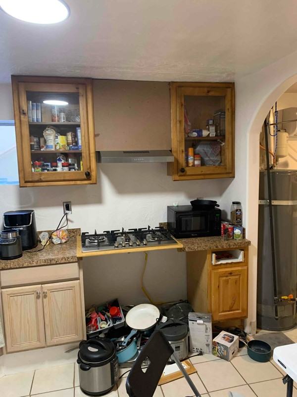 245 En - Photo 3 of 9