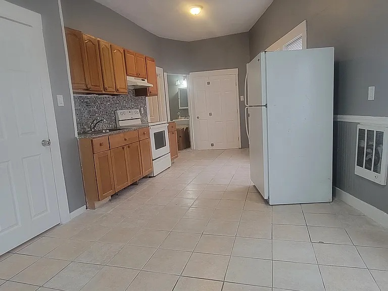 98 Allston St - Photo 3 of 17